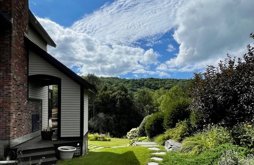 Moscow Villa | Spacious Villa with Beautiful Views and Great Energy!