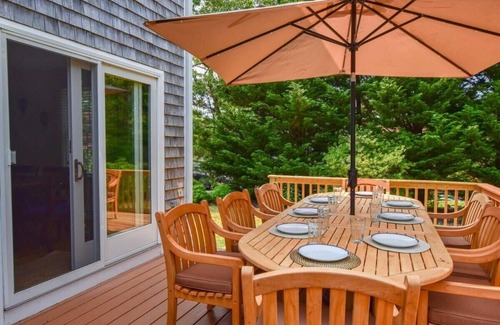 East Harwich House | Spacious w/Beautiful Yard & Dogs Welcome!