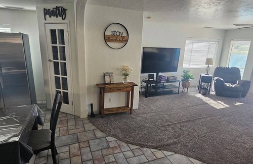 Parker Strip House | Spacious waterfront 4 bedroom home with WiFi, AC on Parker Strip with dock views