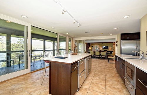 Brandenburg House | Spacious waterfront lake house located 40 mins from downtown Louisville, KY