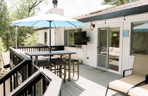 Bass Lake House | Spacious, well-appointed floor plan with 2 Master suites with private baths
