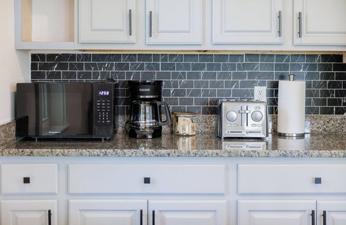 Braintree House | Spaciously Convenient Lake House 4 BR, 2 BA, Unit2