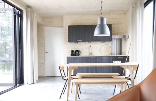 Ouddorp Cottage | Spaciously furnished house, located in a holiday park near the beach