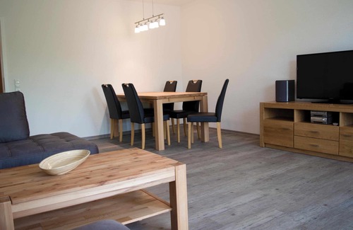 Gruna Apartment | Spaciously furnished vacation apartment with balcony