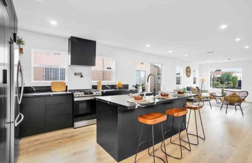 Park Mesa Heights House | Spanish Modern Revival close to it All, 15 min LAX
