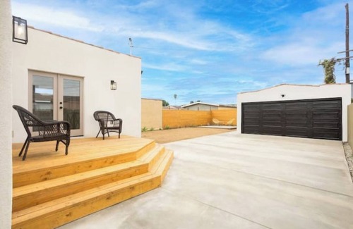 Park Mesa Heights House | Spanish Modern Revival close to it All, 15 min LAX