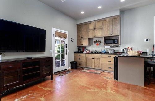 Paso Robles House | Spanish Camp Retreat