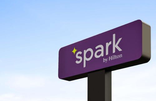 Pennington Bend Hotel | Spark By Hilton Nashville At Opryland