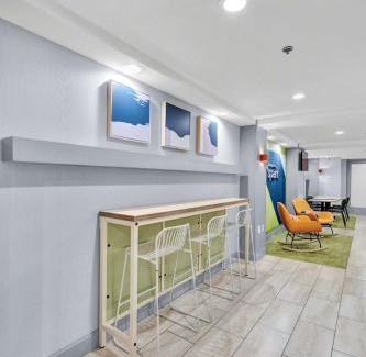 Plymouth Hotel | Spark by Hilton Plymouth