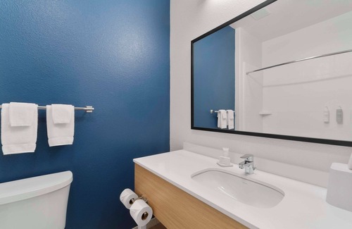 Far North Central Hotel | Spark by Hilton San Antonio Dominion