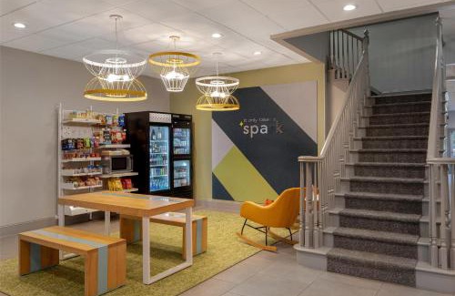 Summerville Hotel | Spark by Hilton Summerville