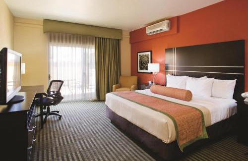 El Montevideo Hotel | Spark by Hilton Tucson Reid Park