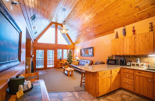 Savoy Hotel | Spearfish Canyon Lodge