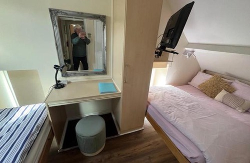 Margam Bed & Breakfast | Special accommodation for Business, Commercial or Professional Guests