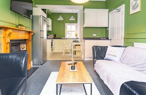 Welford Apartment | Special Offer | Priory Villa | Monthly Offers |10Guests| Business| WIFI