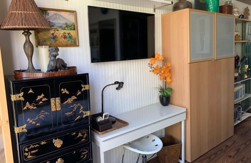 Hollywood Hills Apartment | *SPECIAL PRICING* Hollywood Hills PRIVATE Guest Quarters with Spectacular Views