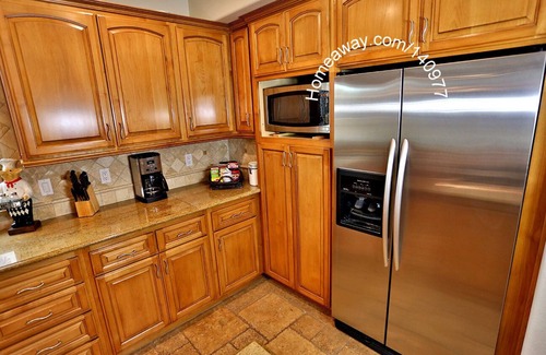 Huntington Beach House | Special rates for fire victims of the LA fires!n1 block to Main Street, pier,