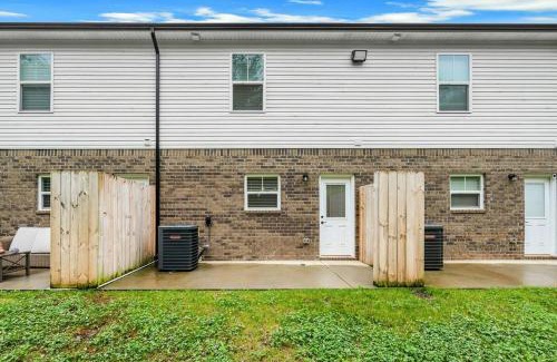 Clarksville Apartment | Spectacular 2bd25bth I Properties By Preston