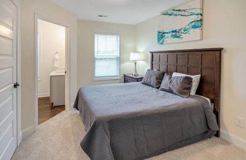 Clarksville Apartment | Spectacular 2bd25bth I Properties By Preston
