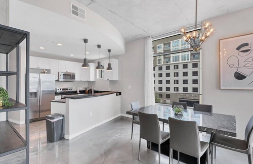 South Eola Condo | Spectacular 3-bedroom condo in downtown Orlando with parking