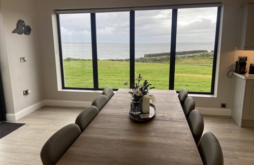 Liscannor House | Spectacular ocean views, minutes from the Cliffs of Moher & Lahinch Beach