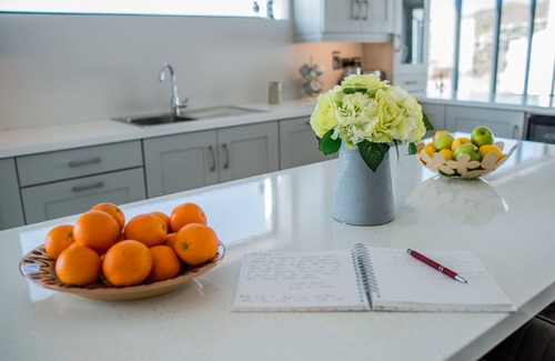 Liscannor House | Spectacular ocean views, minutes from the Cliffs of Moher & Lahinch Beach