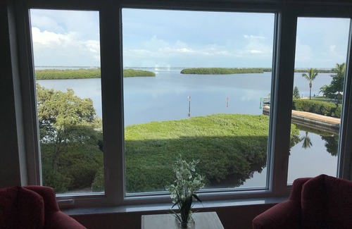 Longboat Key Condo | Spectacular Sarasota Bay Views from all rooms