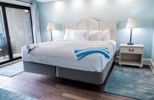 Grand Strand Hotel | Spectacular Views & Comfortable Oceanfront 2 Bdrm