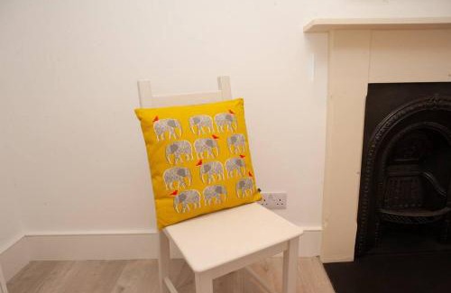 Bath Apartment | Spectacular views, 1 Bed Central Bath Apartment