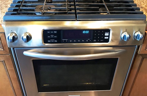 Woodmoor House | Spectacular Views, Skiing, Spacious Cozy Luxury, Hot tub, Fireplace