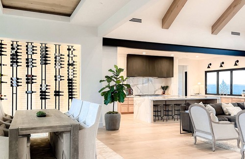 Washougal House | Spectacular Views With Infinity Pool