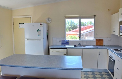 South West Rocks Cottage | Spencers Cottage - walk to the beach