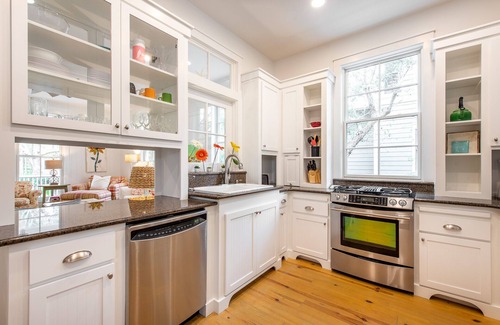 Forest District House | Spend Fall with Us! Low-Speed Vehicle! Newly Renovated! Outdoor Grill!