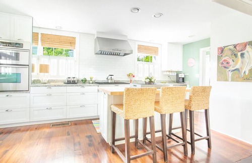 Historic District - North House | Spend the Night in an Historical, Luxury Downtown Home by Lucky Savannah