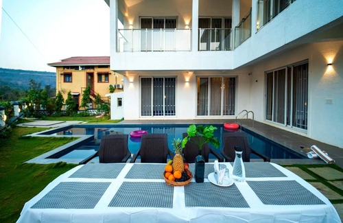 Lonavala Villa | Spicy Mango Villa Gardena - Luxurious Villa In Karjat