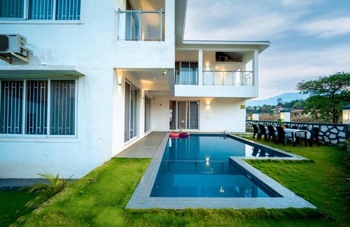 Lonavala Villa | Spicy Mango Villa Gardena - Luxurious Villa In Karjat