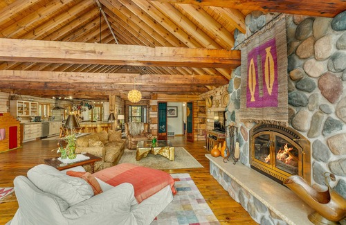 Iron River Cabin | Spiderlake Retreat Log Cabin LakeHouse w/private Pier 4BR 3BA