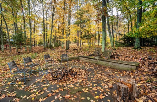 Iron River Cabin | Spiderlake Retreat Log Cabin LakeHouse w/private Pier 4BR 3BA