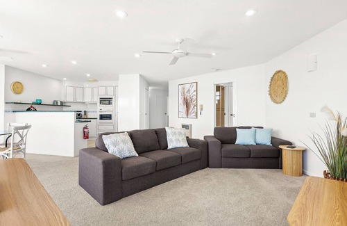 Batemans Bay House | Spinnakers Reach Unit 9