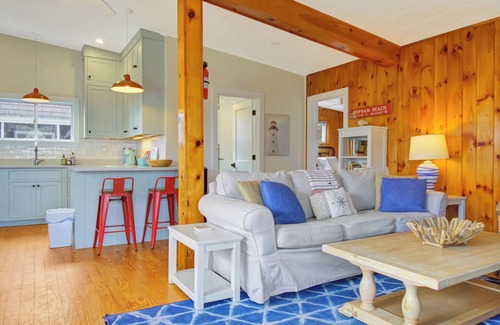 Phippsburg House | Spinneys Guesthouse & Beach Cottages