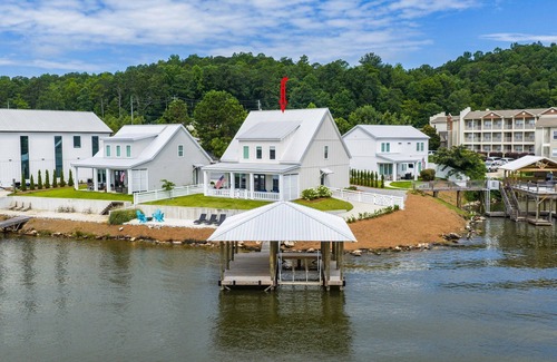 Alexander City House | Splash at Lake Martin
