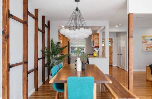 South of Conant House | Splash Haven|Heated Pool|Huge Living Area|Games