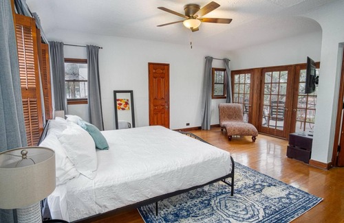 Jefferson House | Splash Into Vacation 6BR Home w Pool Waterslide