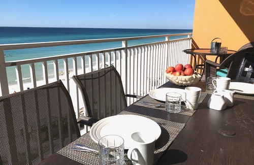 West Panama City Beach Condo | Splash Resort 2 BR/2 Bath, 2nd Floor, Great Family Unit, Beach Service included!