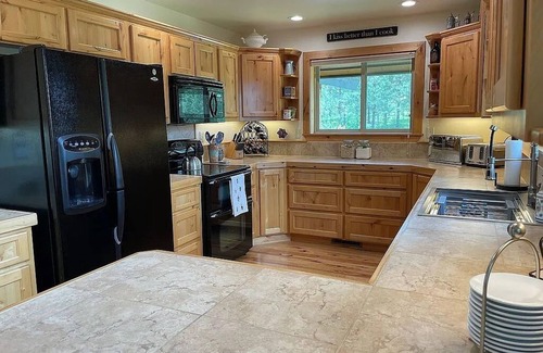 New Meadows House | Splendid and Comfortable Retreat in Meadows Valley. Views of Brundage Mountain.