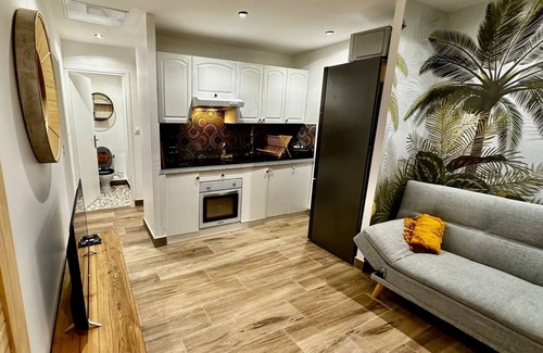 Bouillante Apartment | Splendid Ti Kaz Coco Jungle Jacuzzi seaview 100m from beach