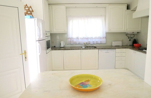 Praia da Luz Villa | Splendid Villa with Private Pool and superb Sea Views, near restaurants & beach