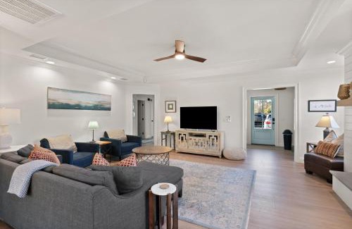 Demere Park House | Splish Splash Cottage - 112 Toluca Lane