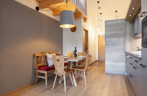 Haus im Ennstal Apartment | Split-level apartment with a fine sauna