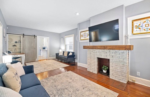Hamilton House | Spooky Nook Retreat 2 bed 1 Bath Sleeps 8